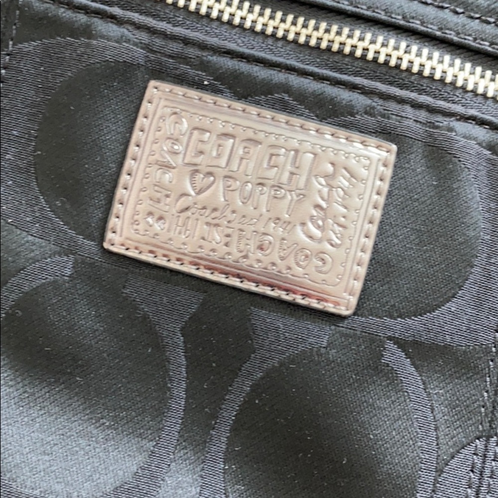 SOLD Coach Poppy Shoulder Bag “Like New” - Picture 4 of 11